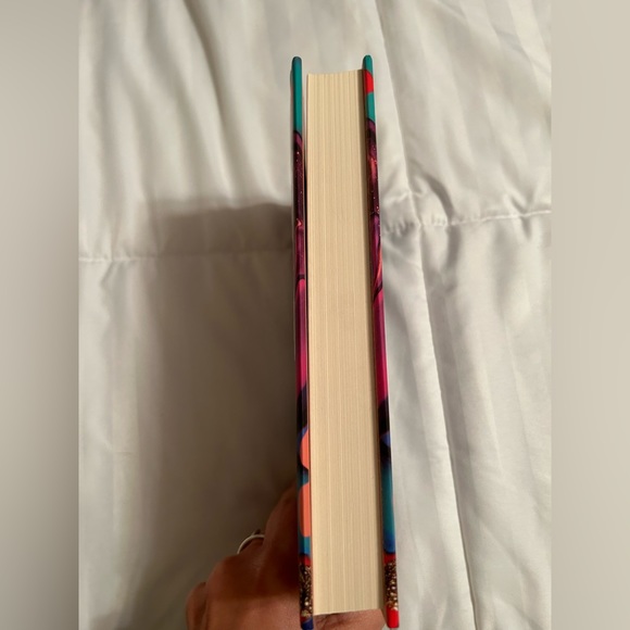 NY Times Bestseller Untamed By Glennon Doyle Memoir Reese Book Club Book NWT - Picture 4 of 5